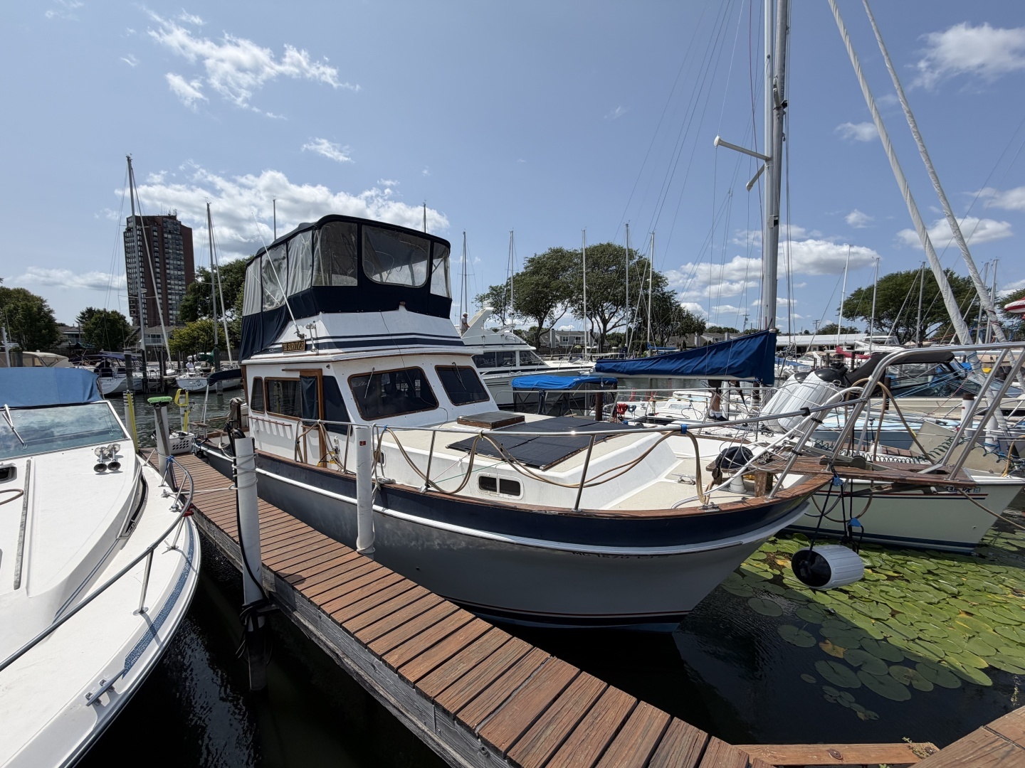 1982 Californian 34 LRC