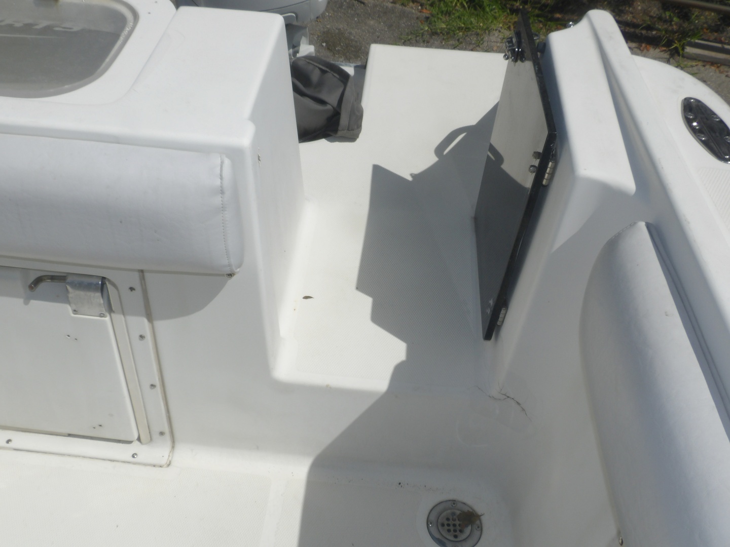 25ft Hydra Sports Yacht For Sale
