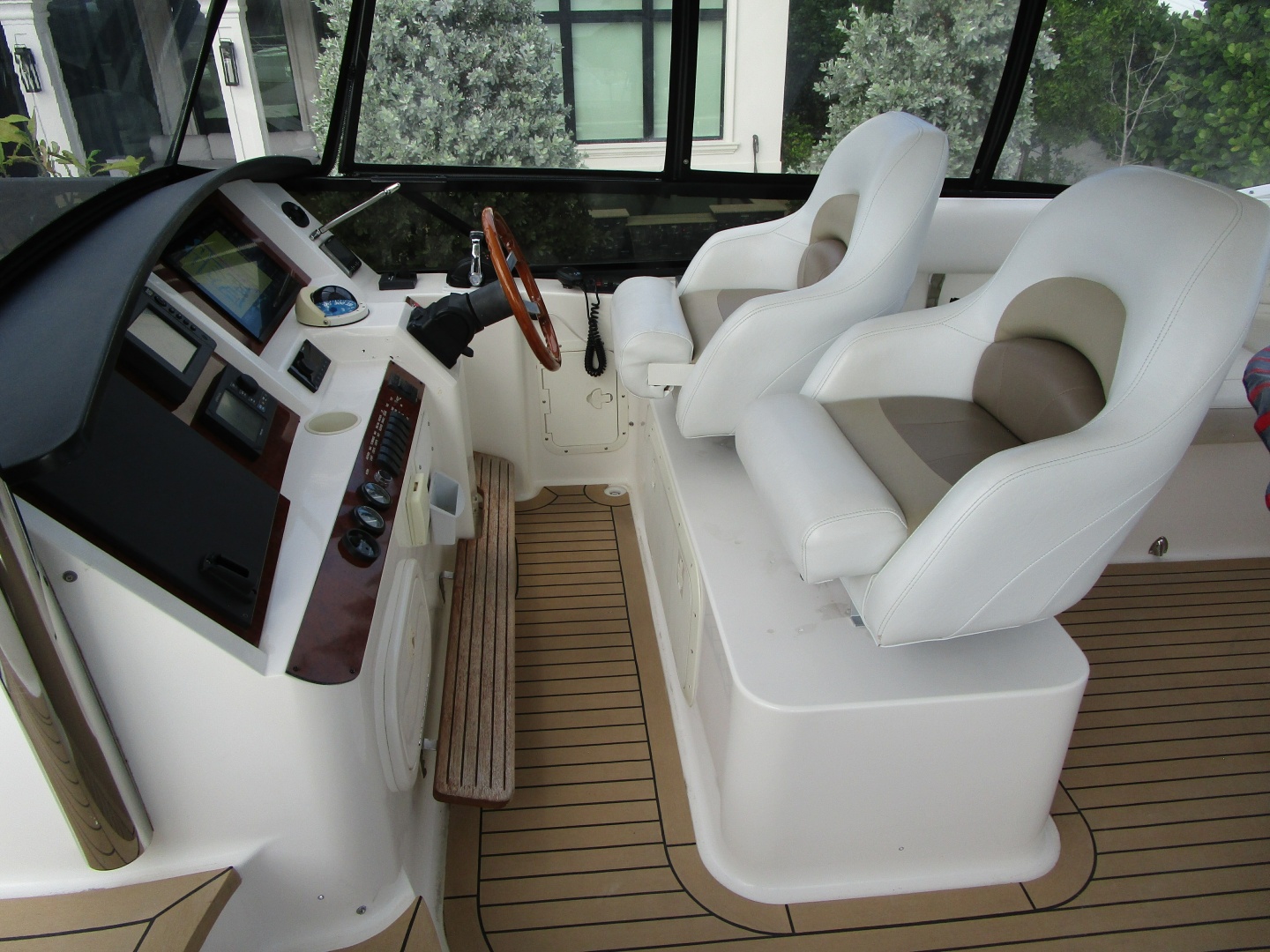 Helm With Custom Seats