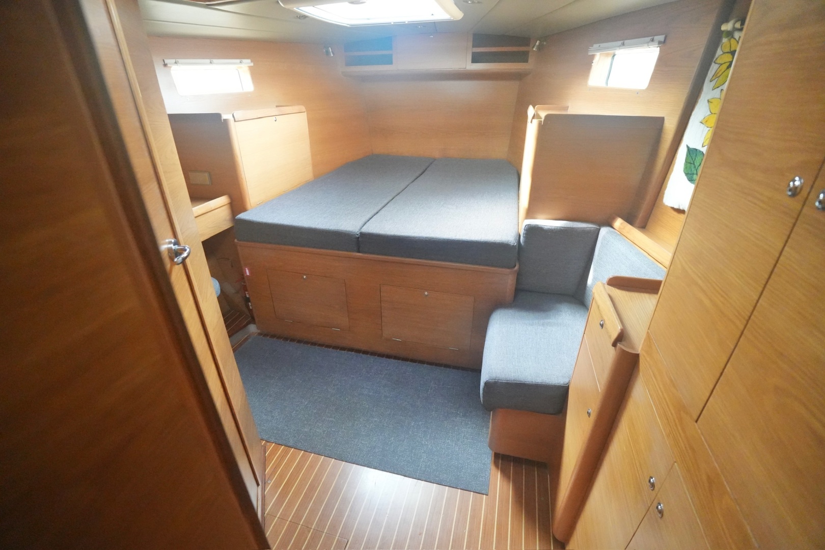 GIVE r 50ft Custom Yacht For Sale