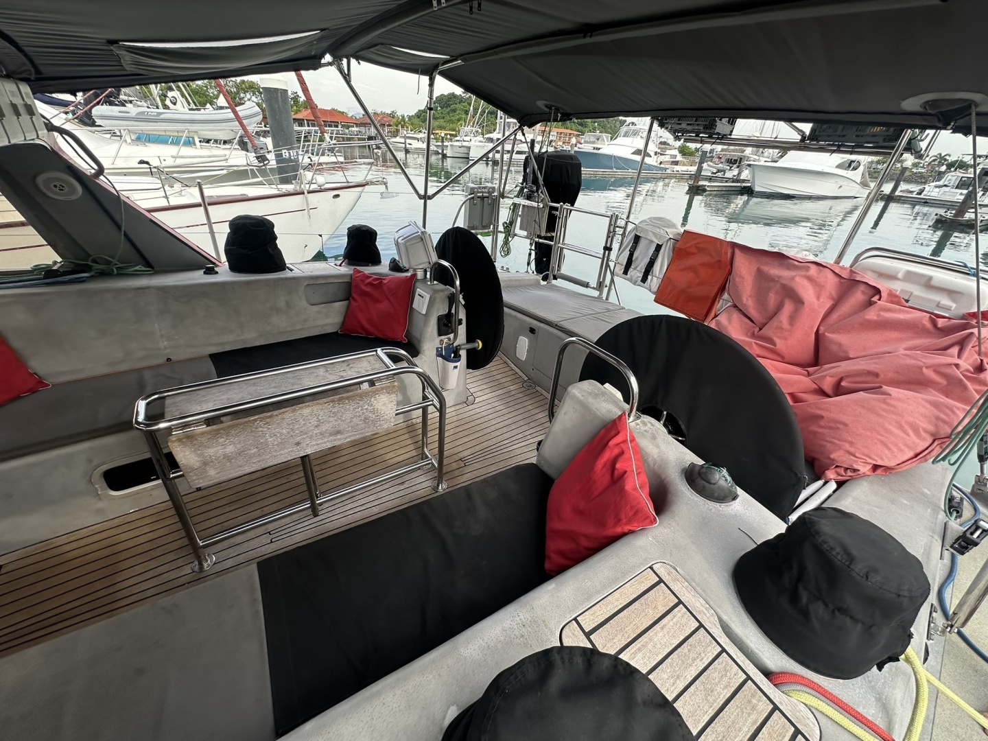 GIVE r 50ft Custom Yacht For Sale