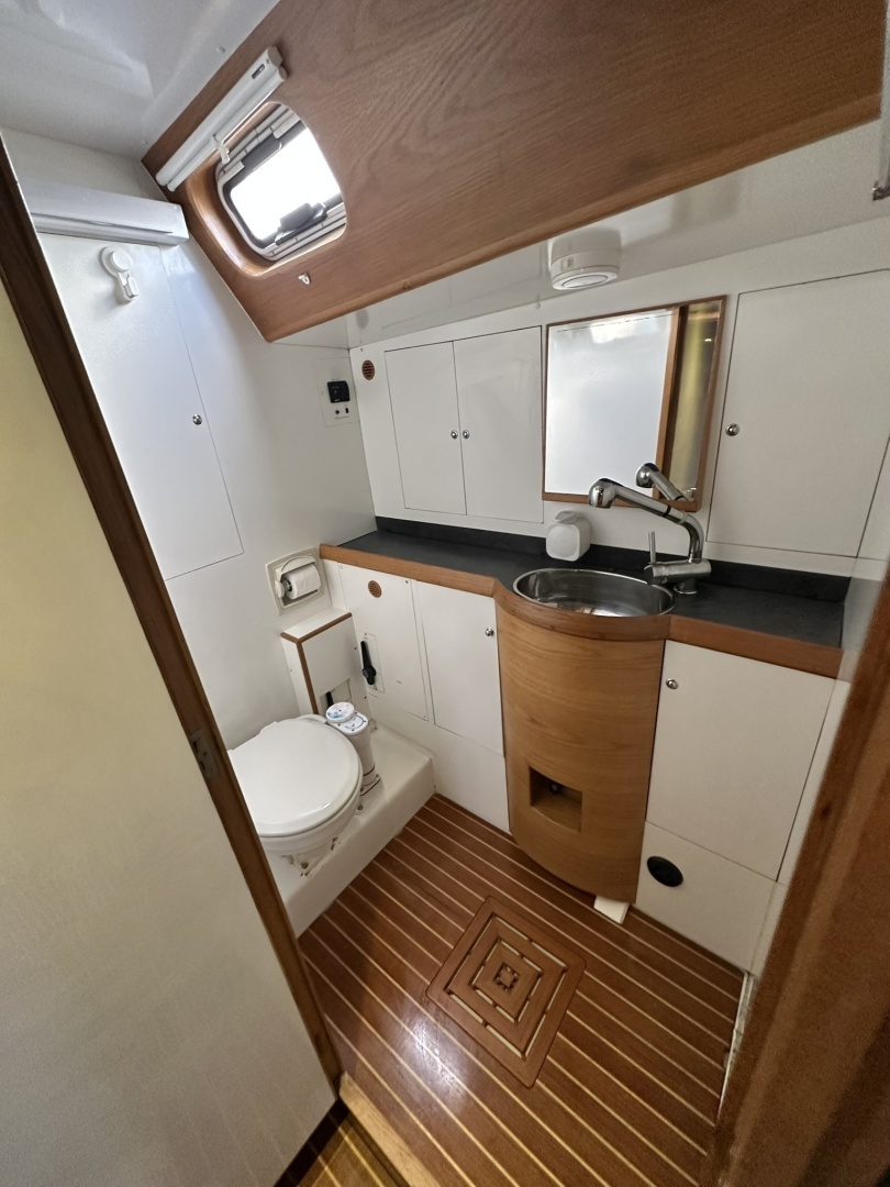 GIVE r 50ft Custom Yacht For Sale