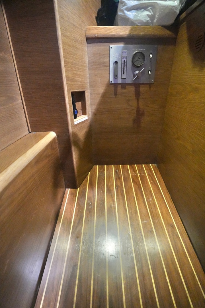 GIVE r 50ft Custom Yacht For Sale