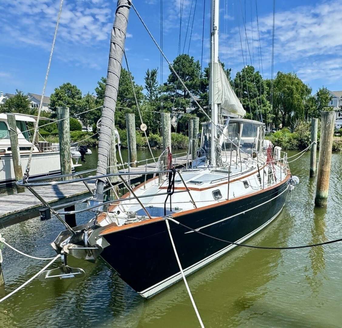 1990 Passport Royal Passport 49
