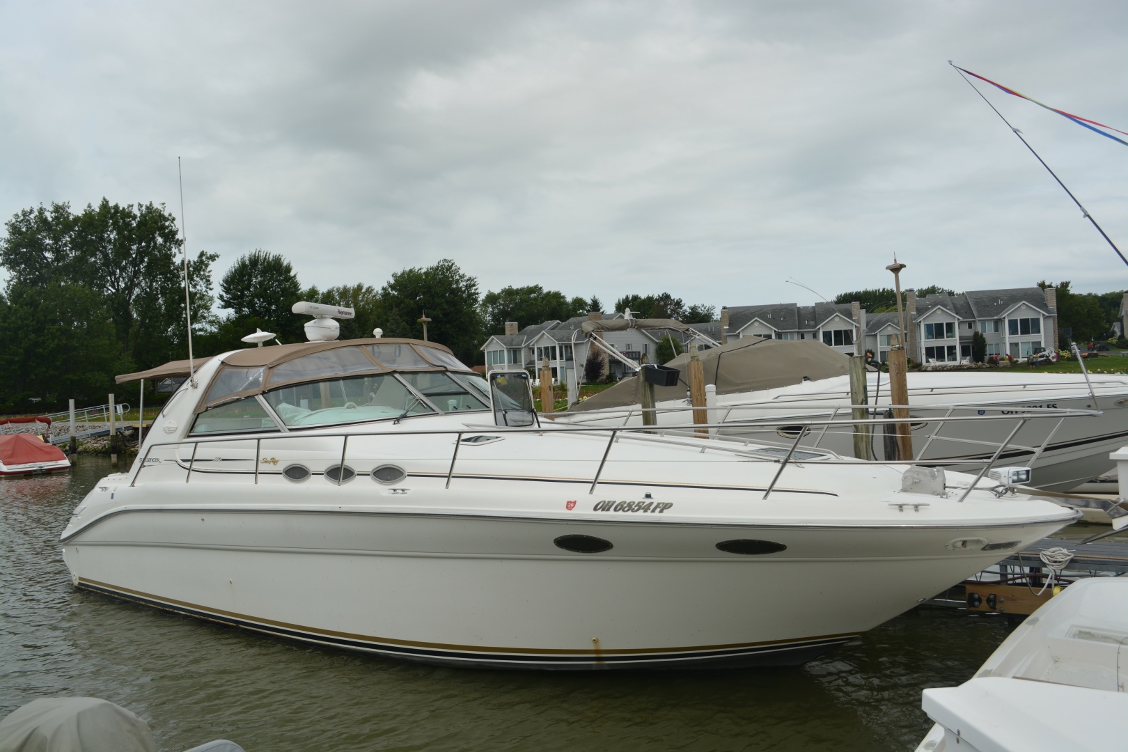 1996 Sea Ray Sundancer 370