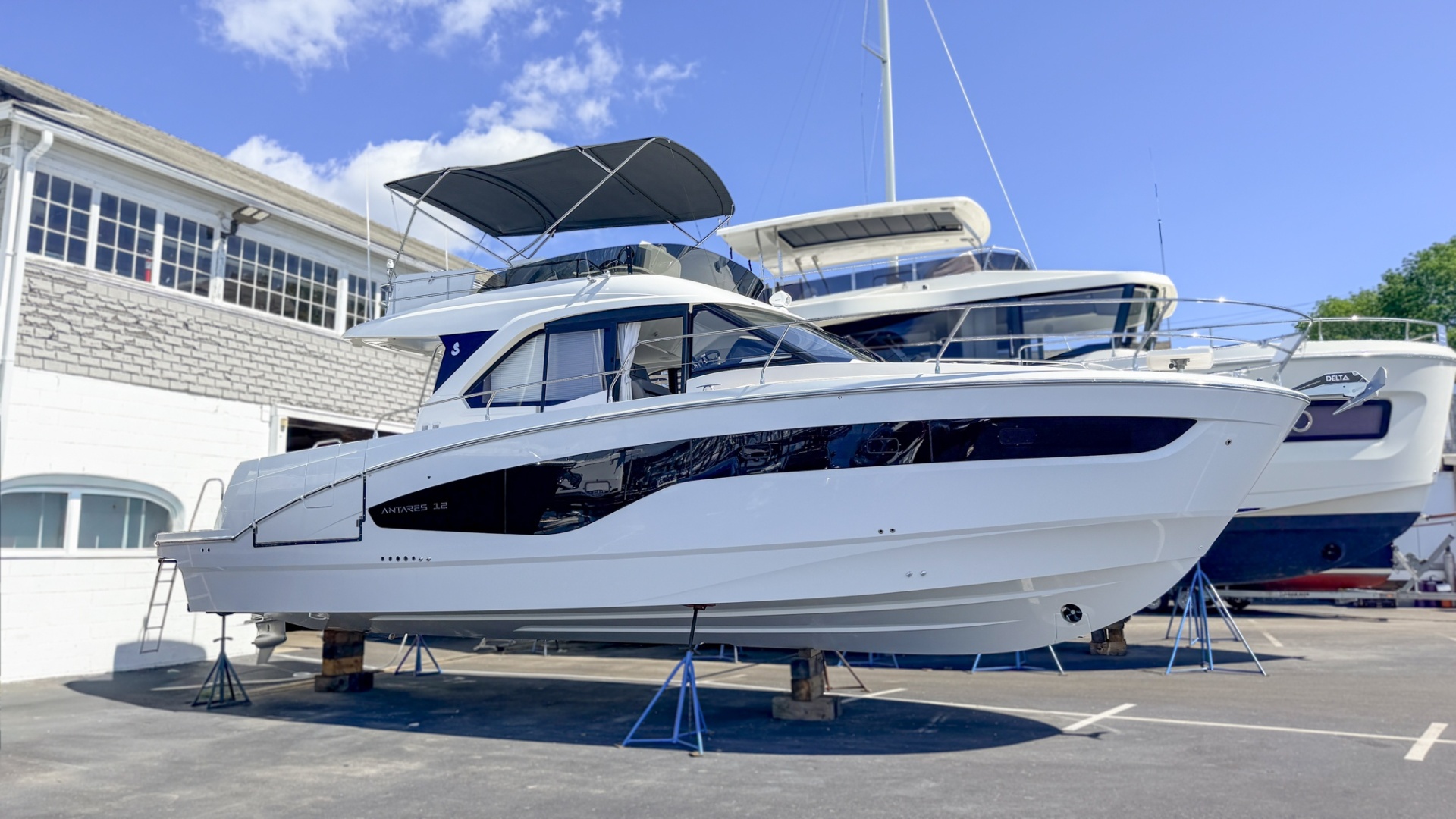 In Stock 42ft Beneteau Yacht For Sale