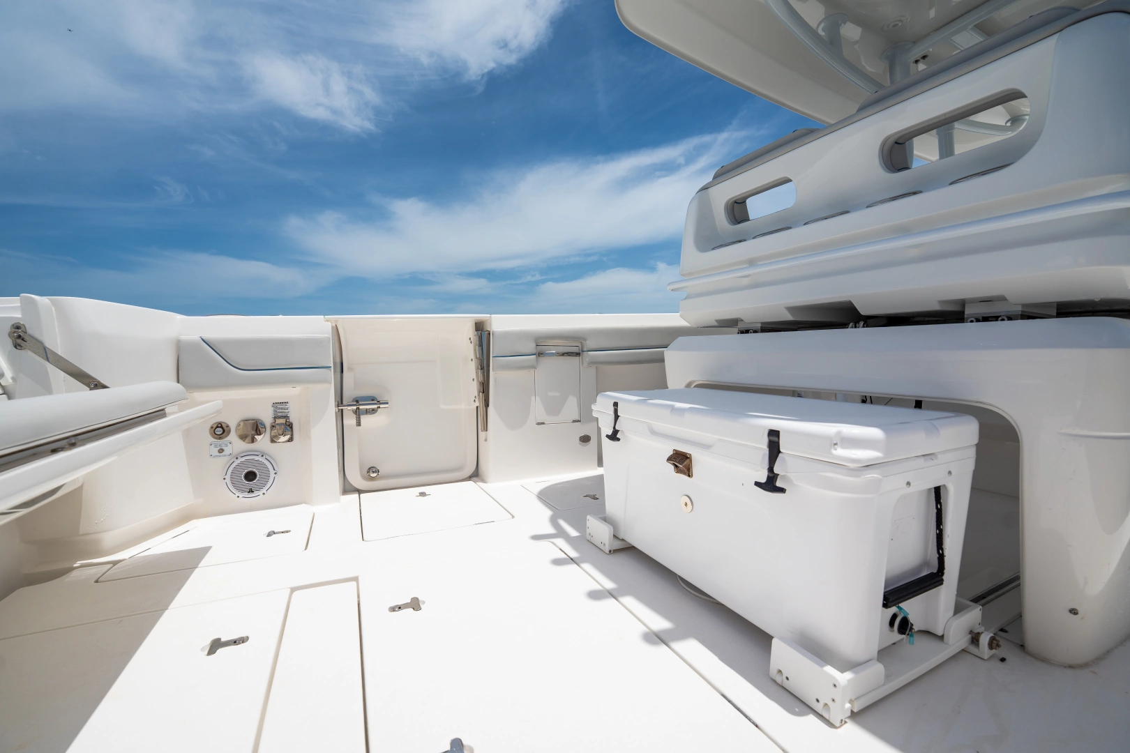 Intrepid 345 Nomad FE Yacht For Sale
