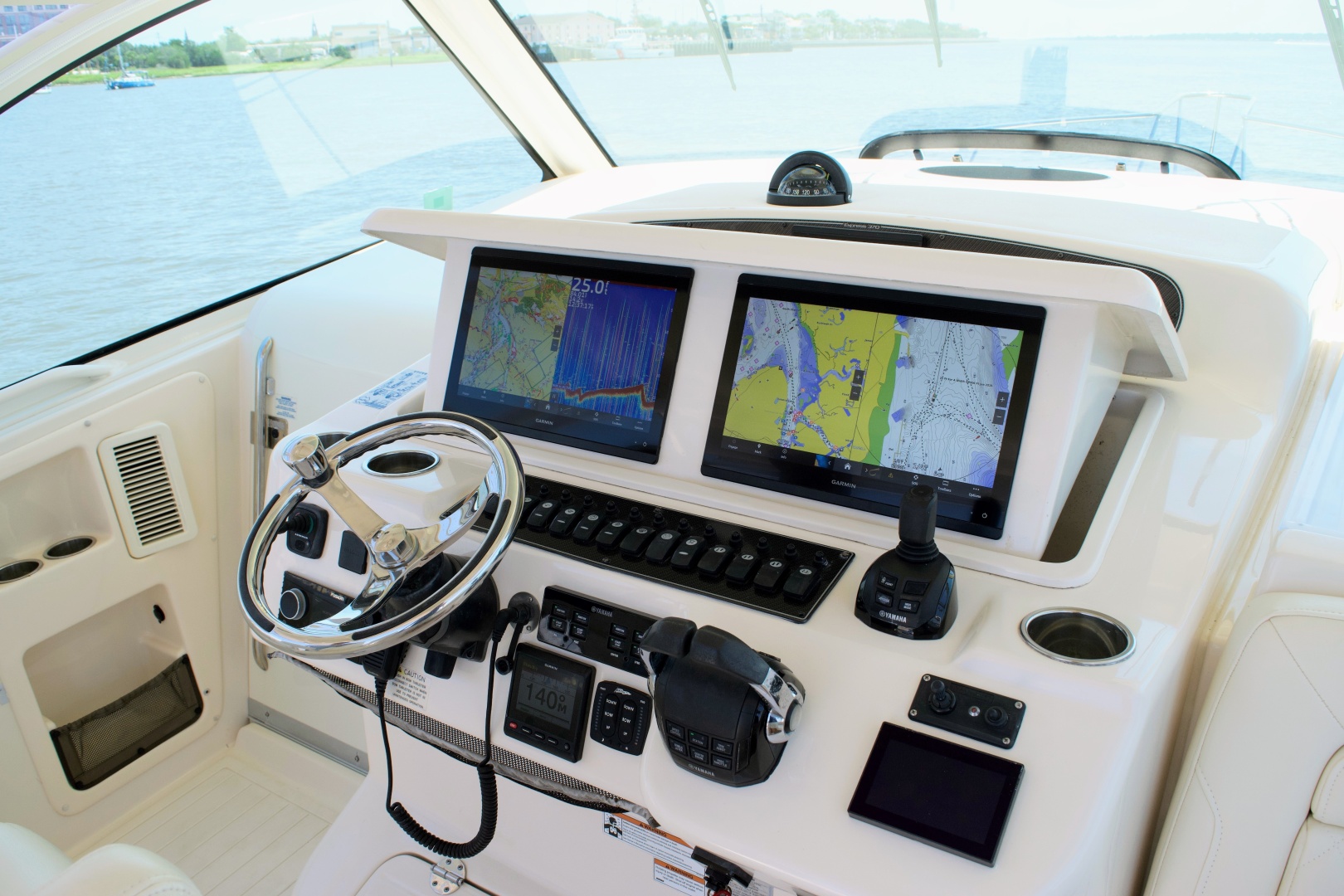 TRIPLE NET 37ft Grady White Yacht For Sale TRIPLE NET 37ft Grady White Yacht For Sale