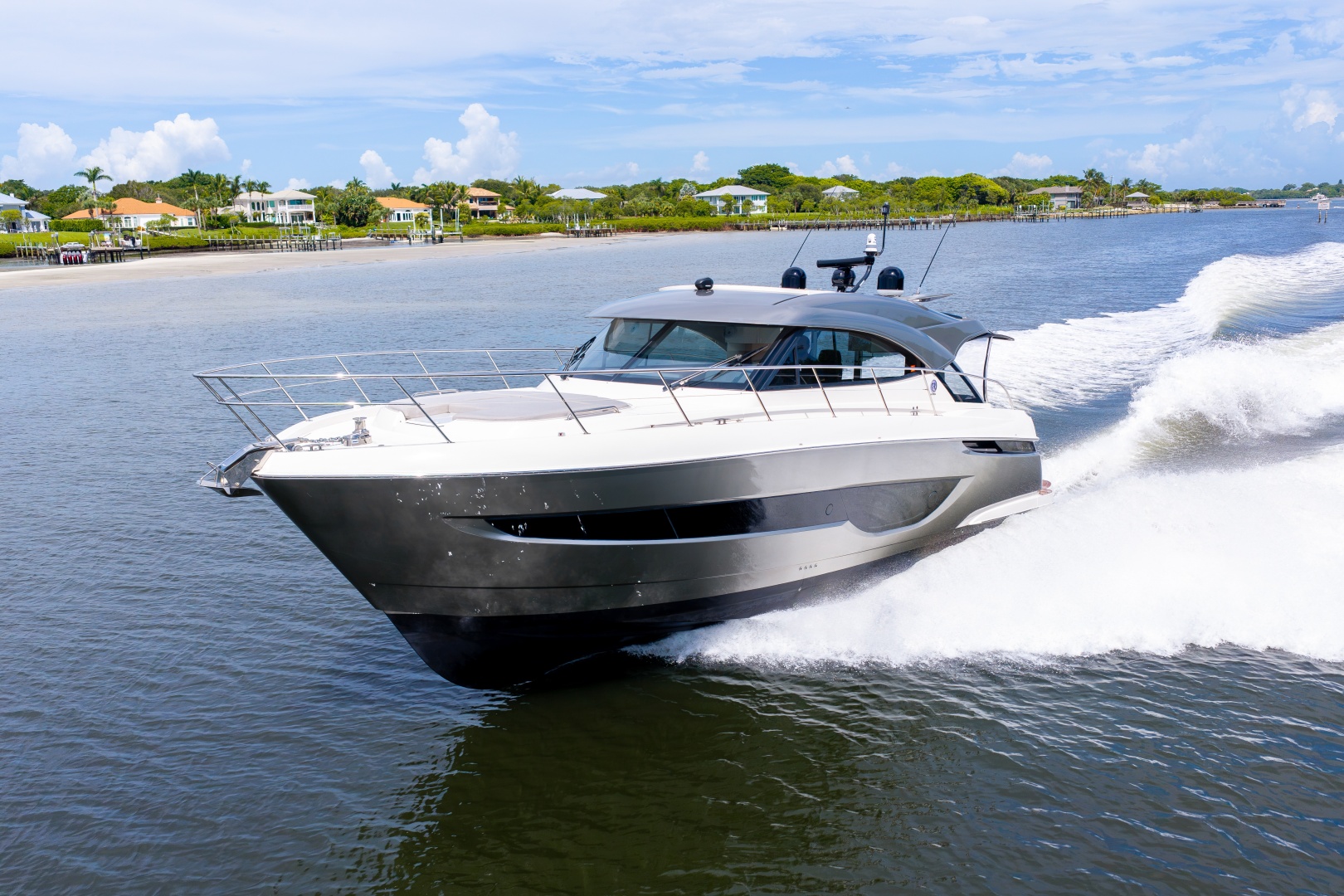 2023 Riviera 4600 Sport Yacht