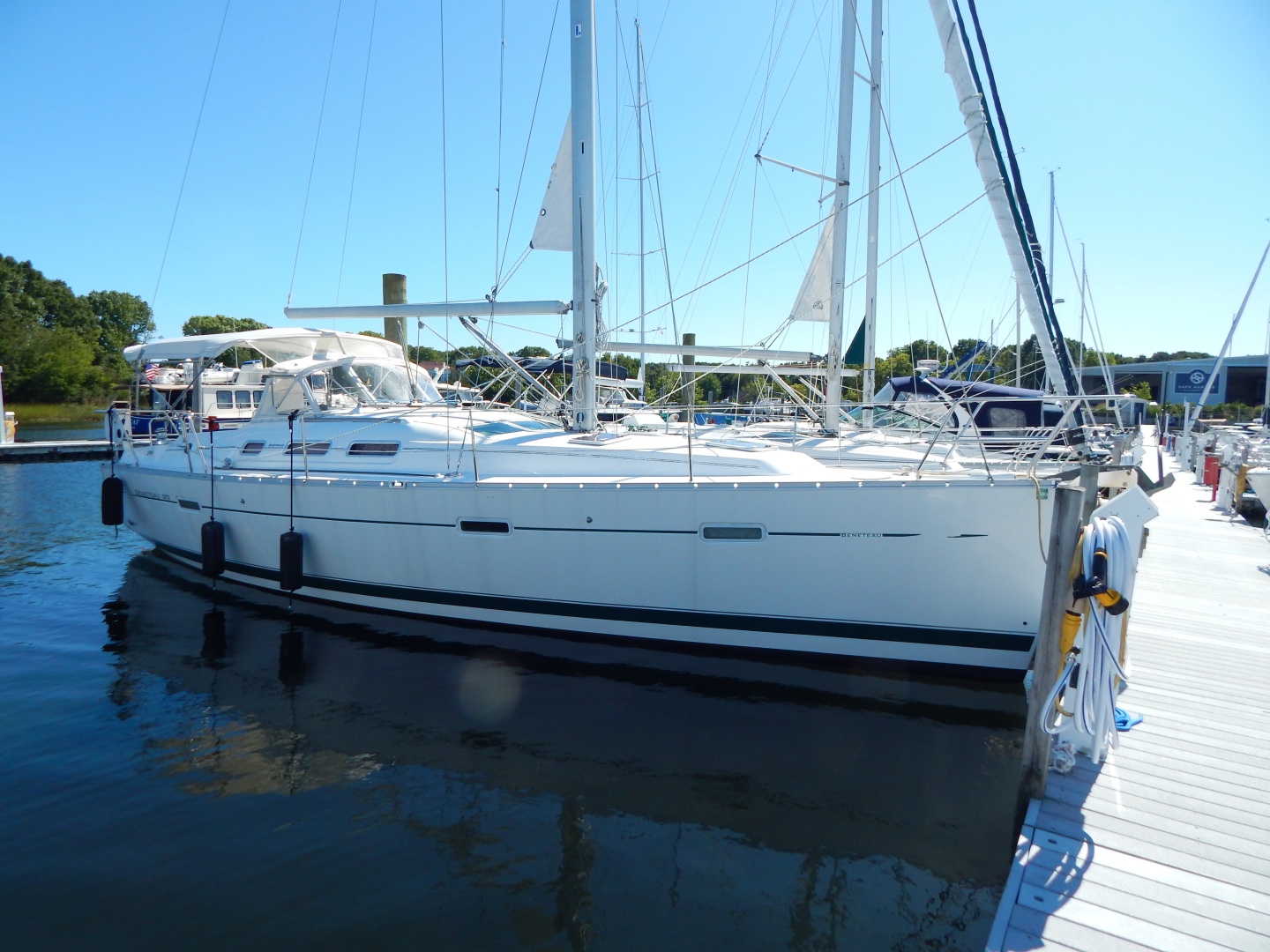 2005 Beneteau 373