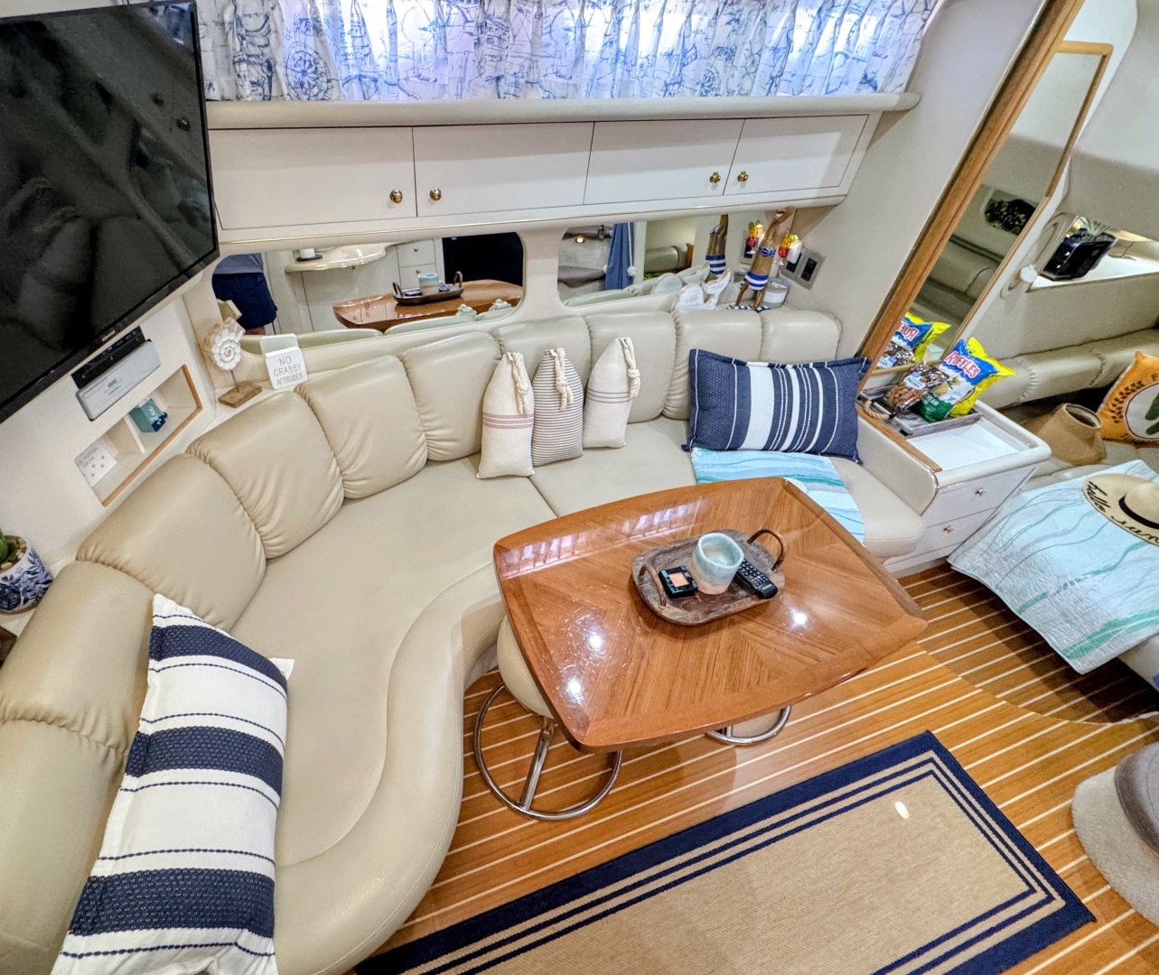 1999 Sea Ray 370 Sundancer