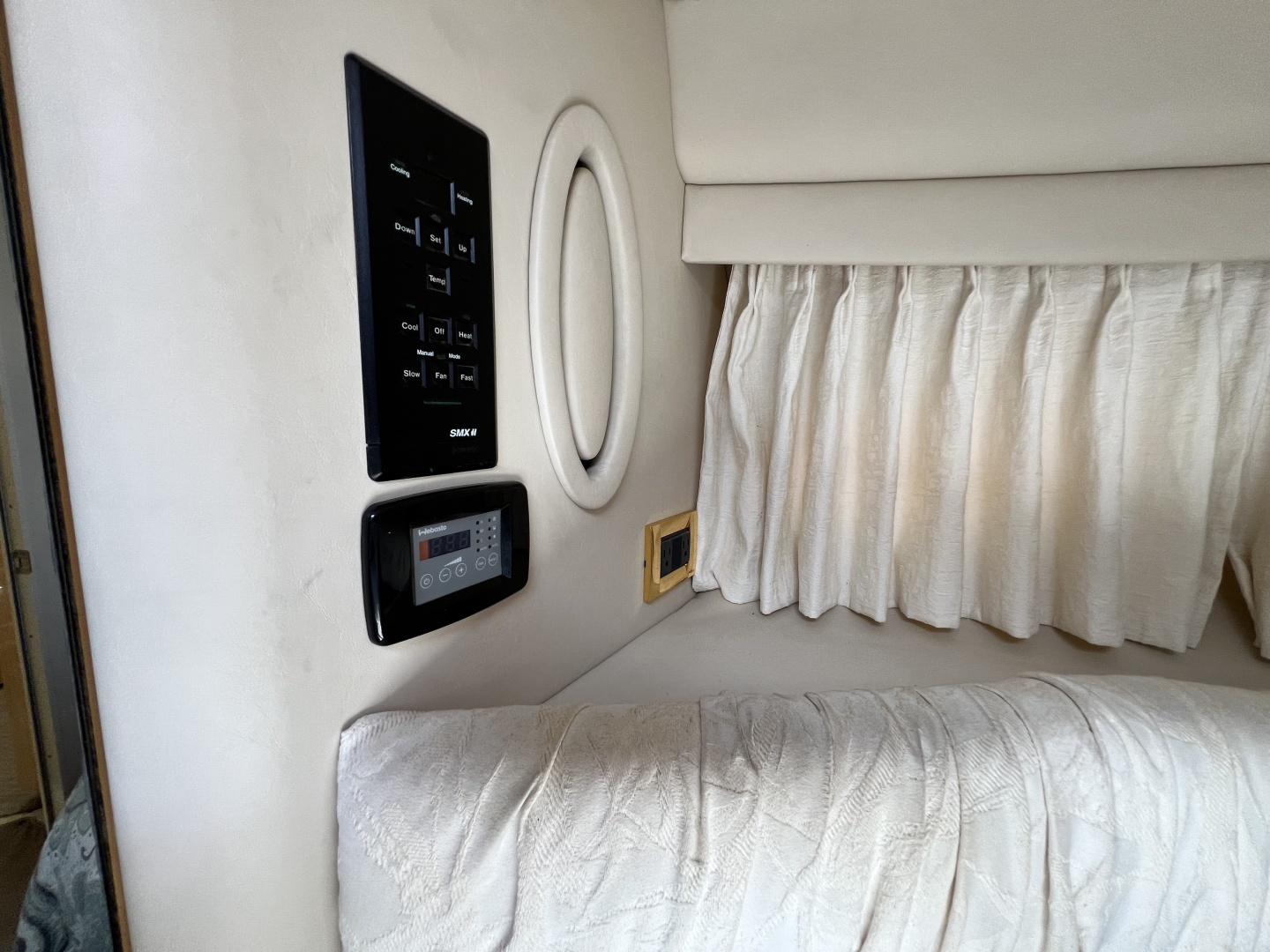 1999 Sea Ray 370 AC