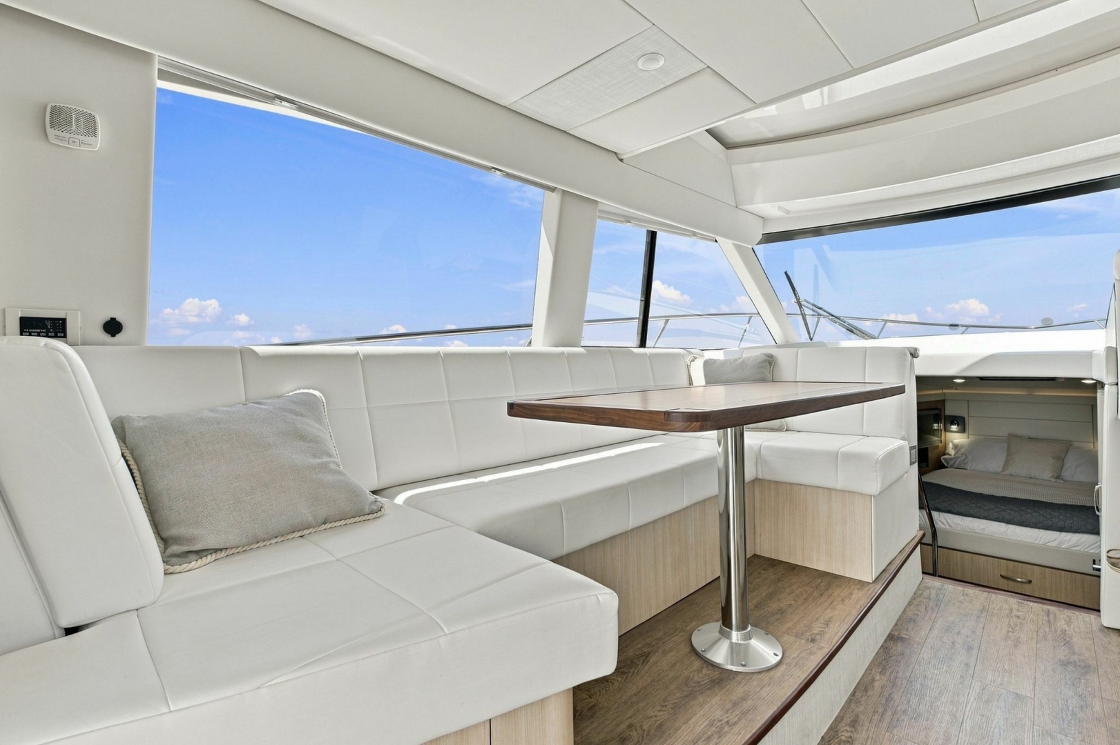 2025 Regal 42 Grande Coup
