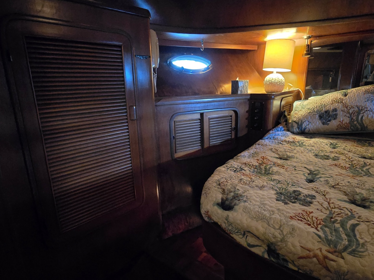 1988 Marine Trader Montechristo 56