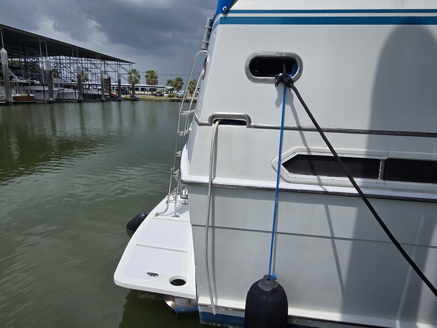 1988 Marine Trader Montechristo 56
