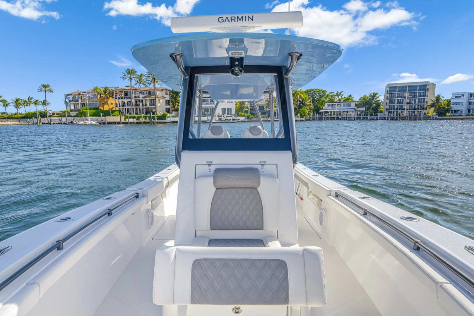 Front Runner 33 Center Console Yacht For Sale