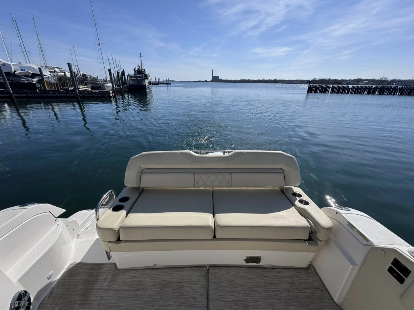 Regal 33 XO Yacht For Sale