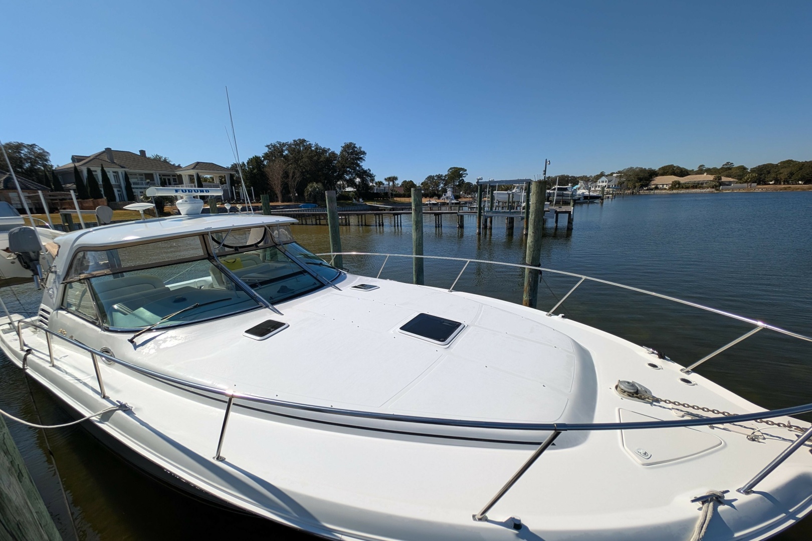 1999 Sea Ray 370 Express Cruiser