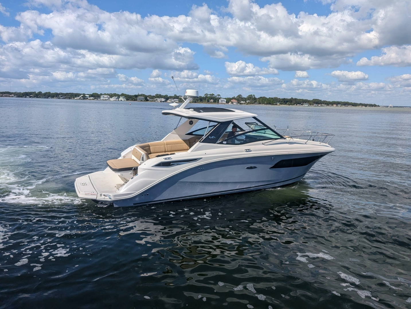 Sea Ray Sundancer 320 Yacht For Sale
