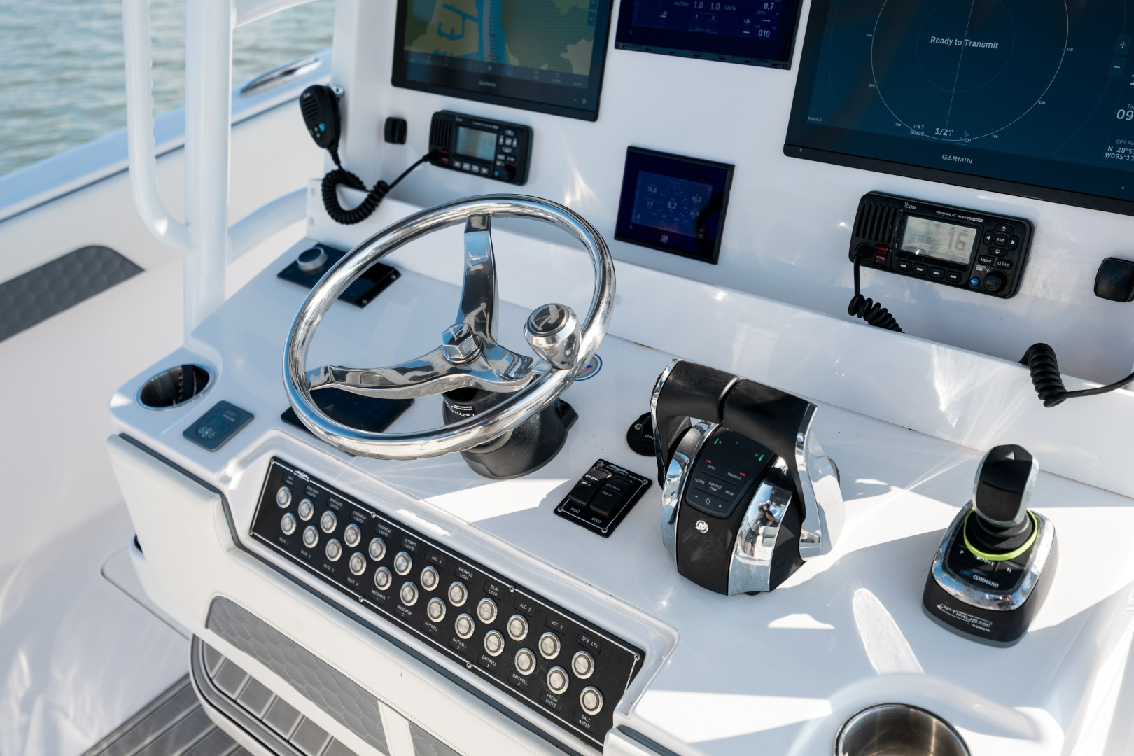 2024 Invincible 33 Catamaran