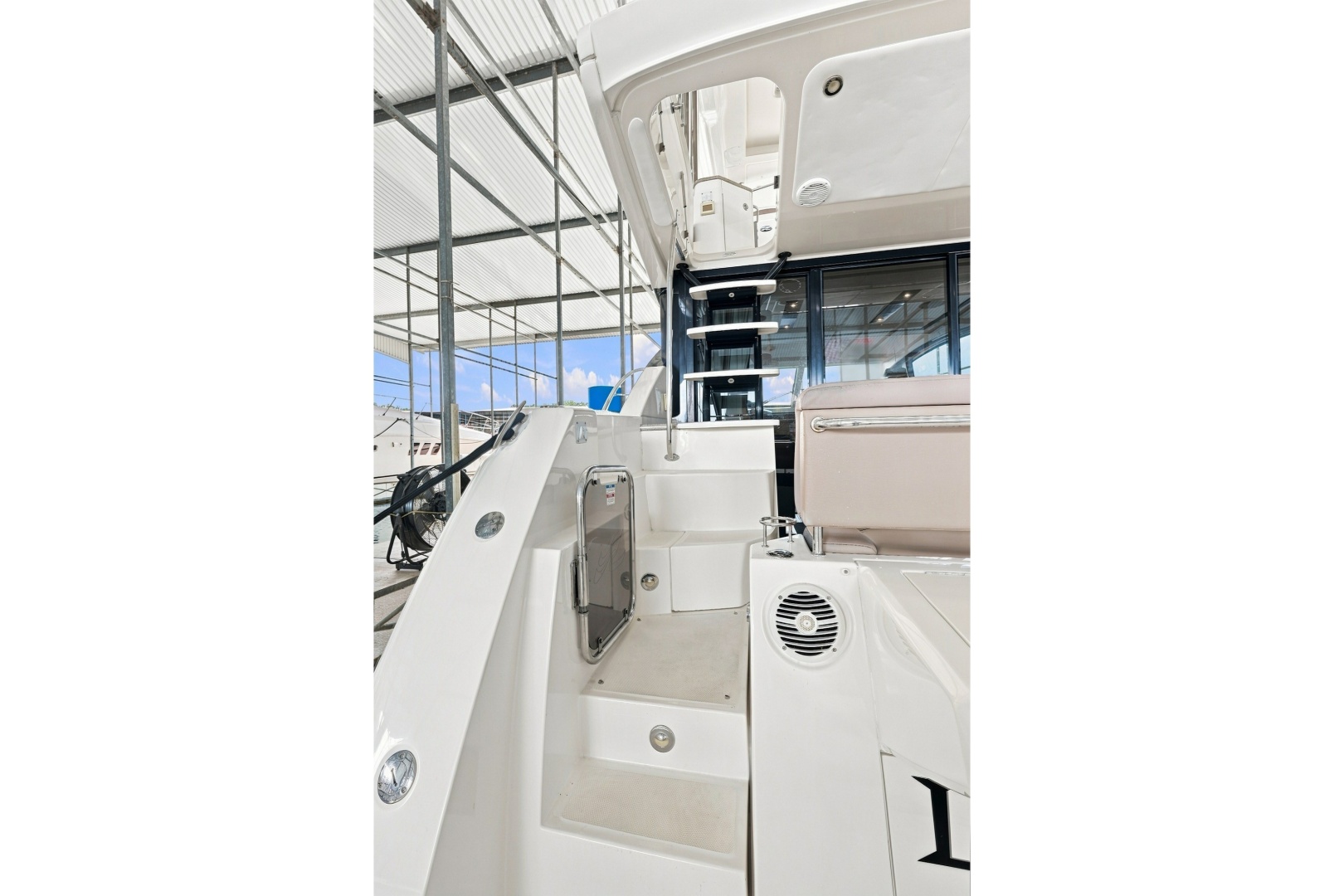 2017 Sea Ray Fly 400