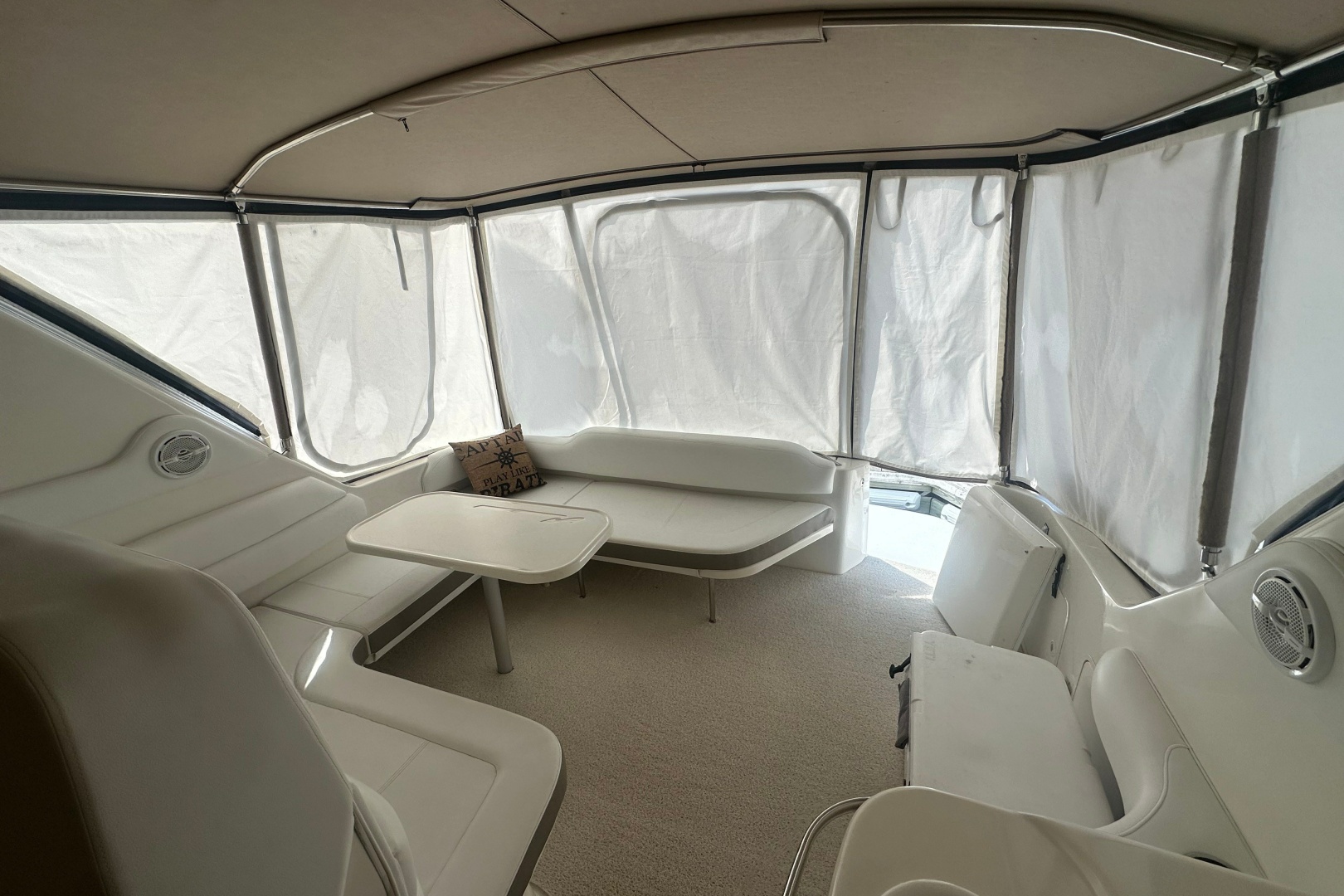1999 Sea Ray Sundancer 370