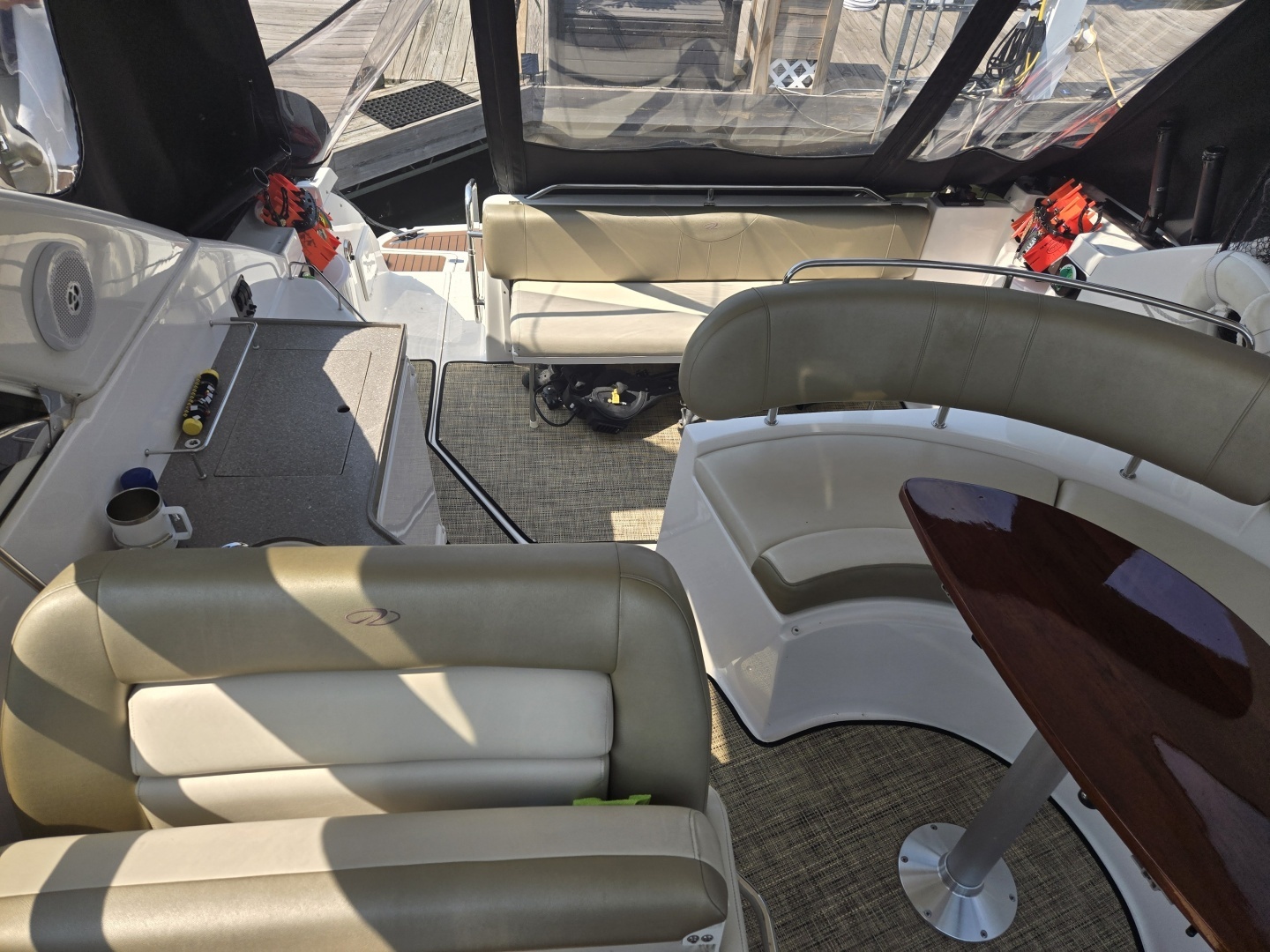 2010 Regal 3760