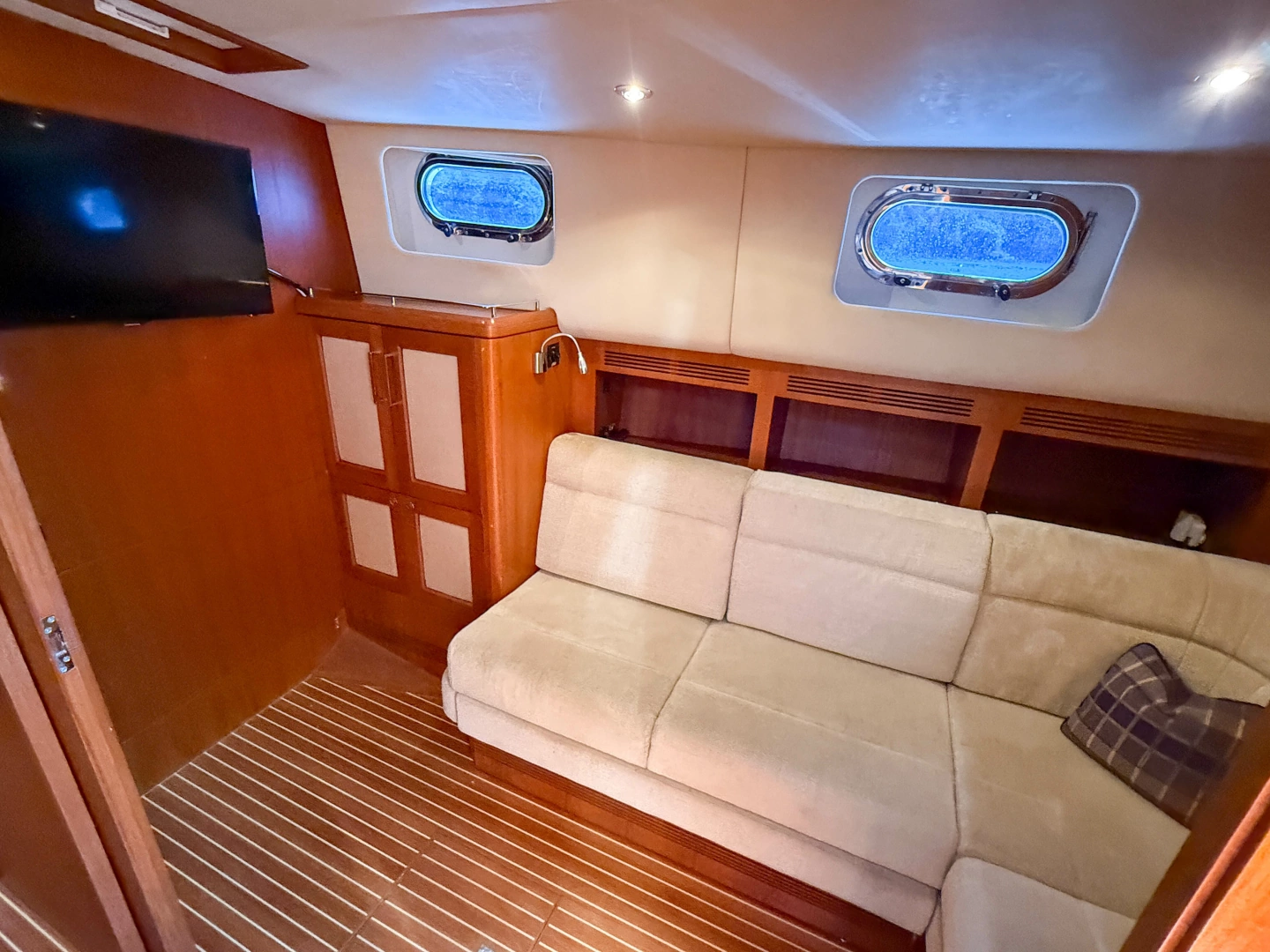 Grand Banks  Yacht For Sale
