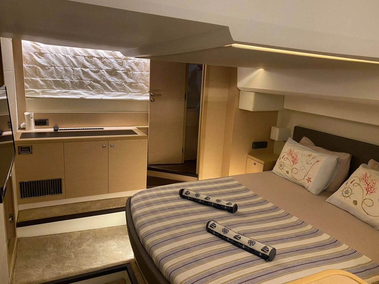Prestige  Yacht For Sale