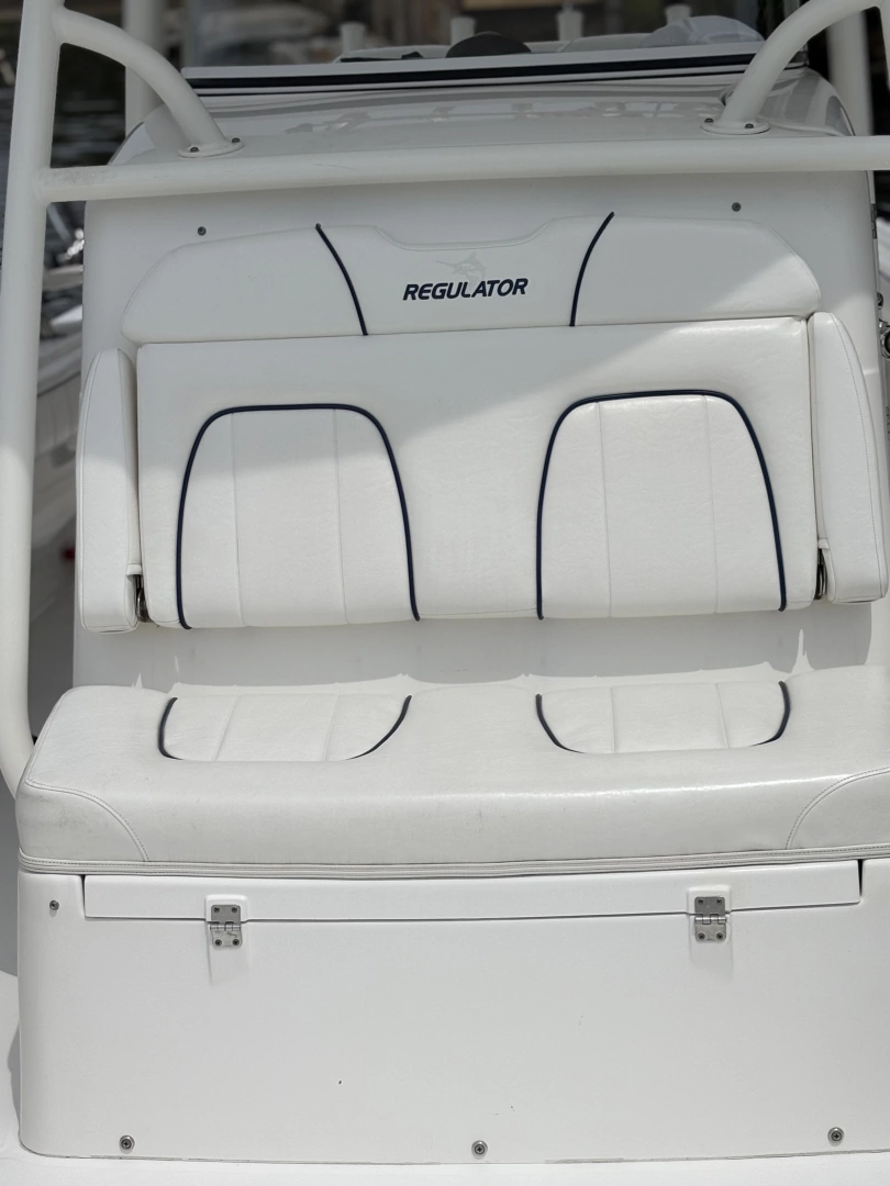 Regulator 34CC Yacht For Sale