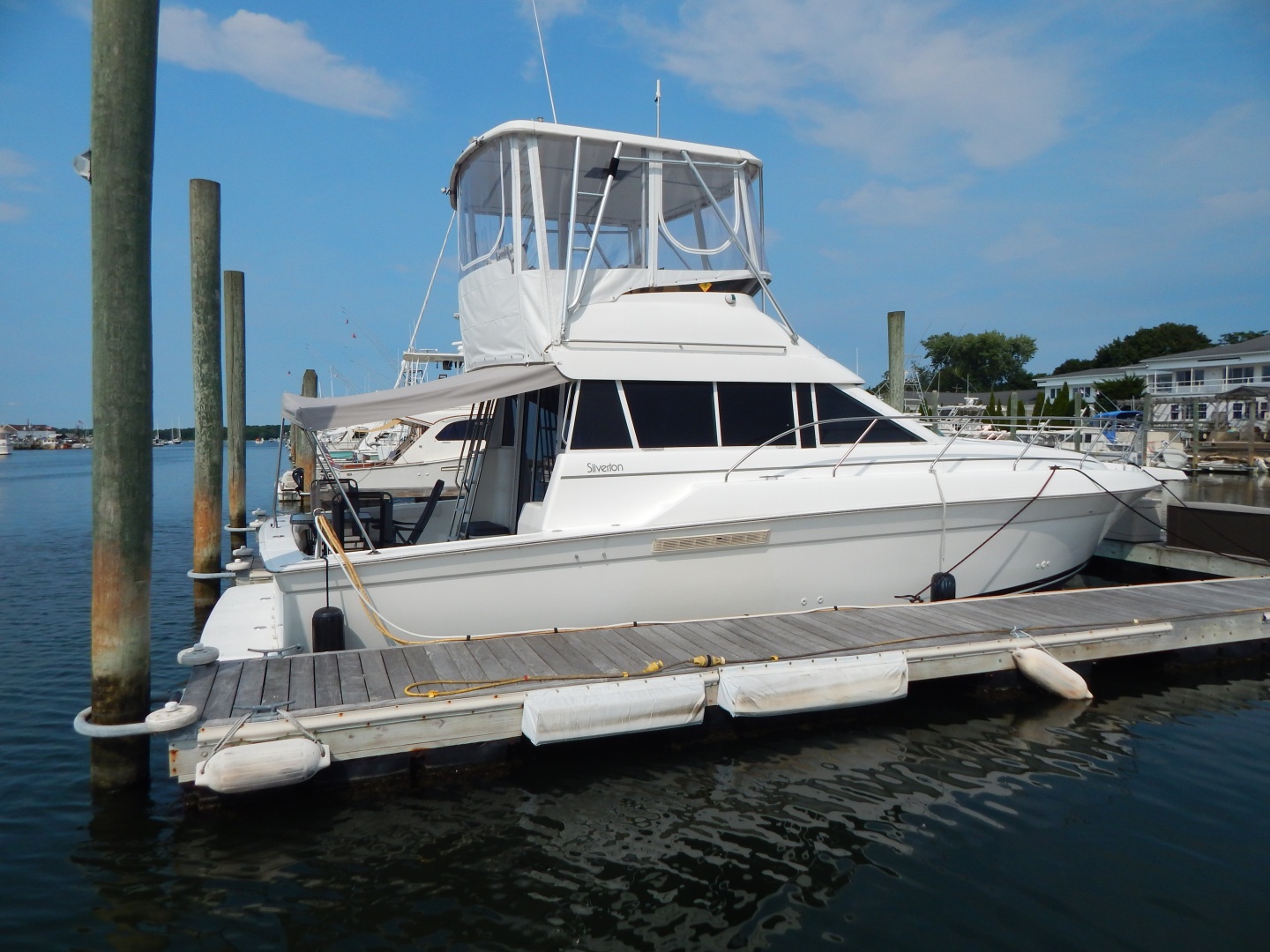 1996 Silverton 37 Convertible