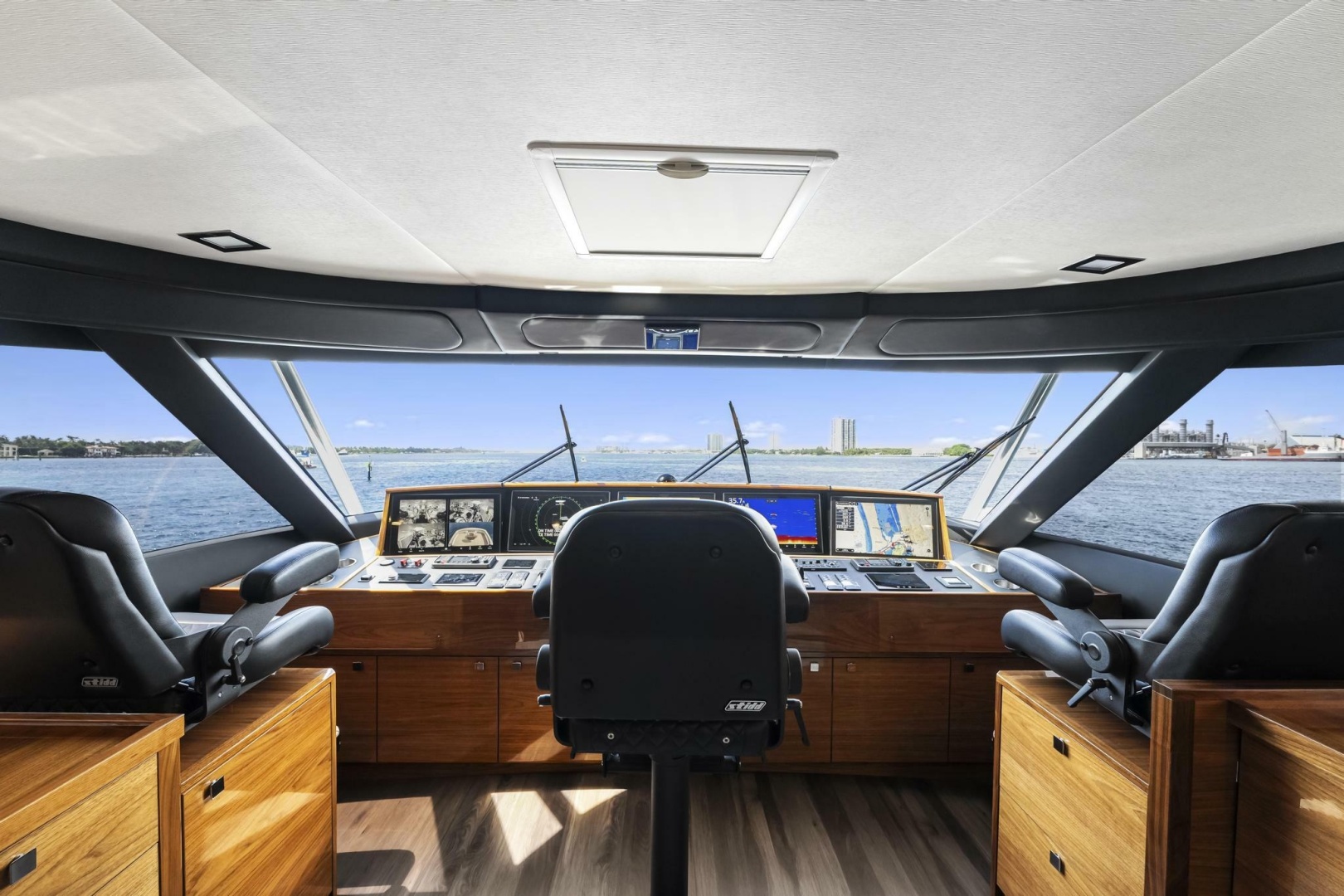 2026 Viking 82 Enclosed Bridge