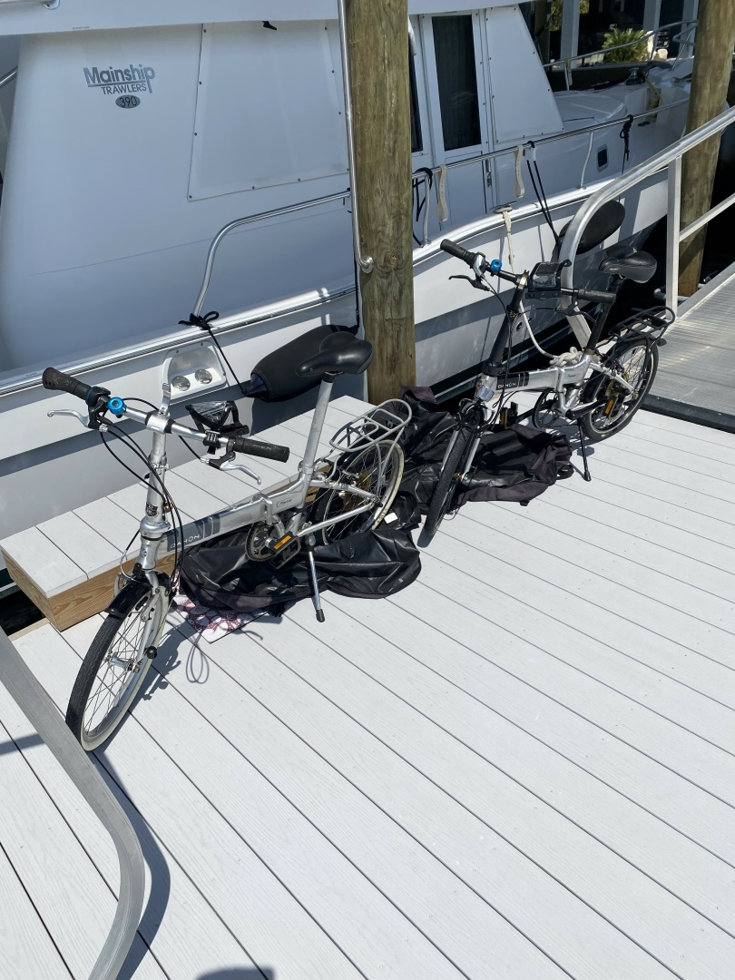 39' Mainship folding bikes1