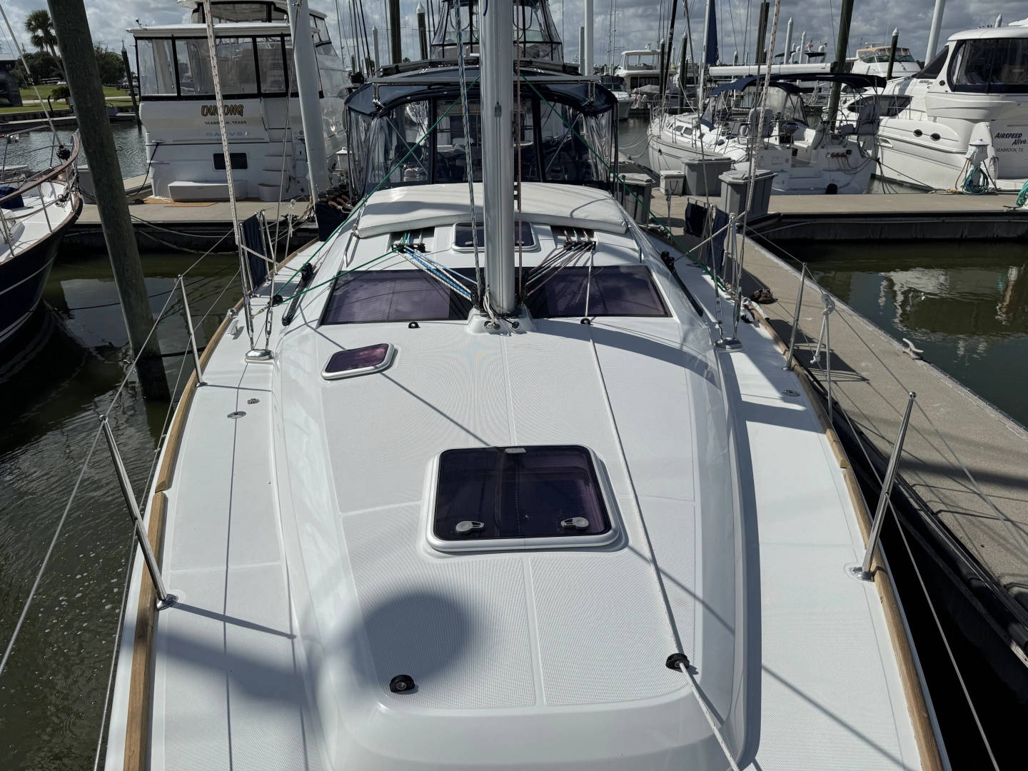 Jeanneau 45DS Yacht For Sale