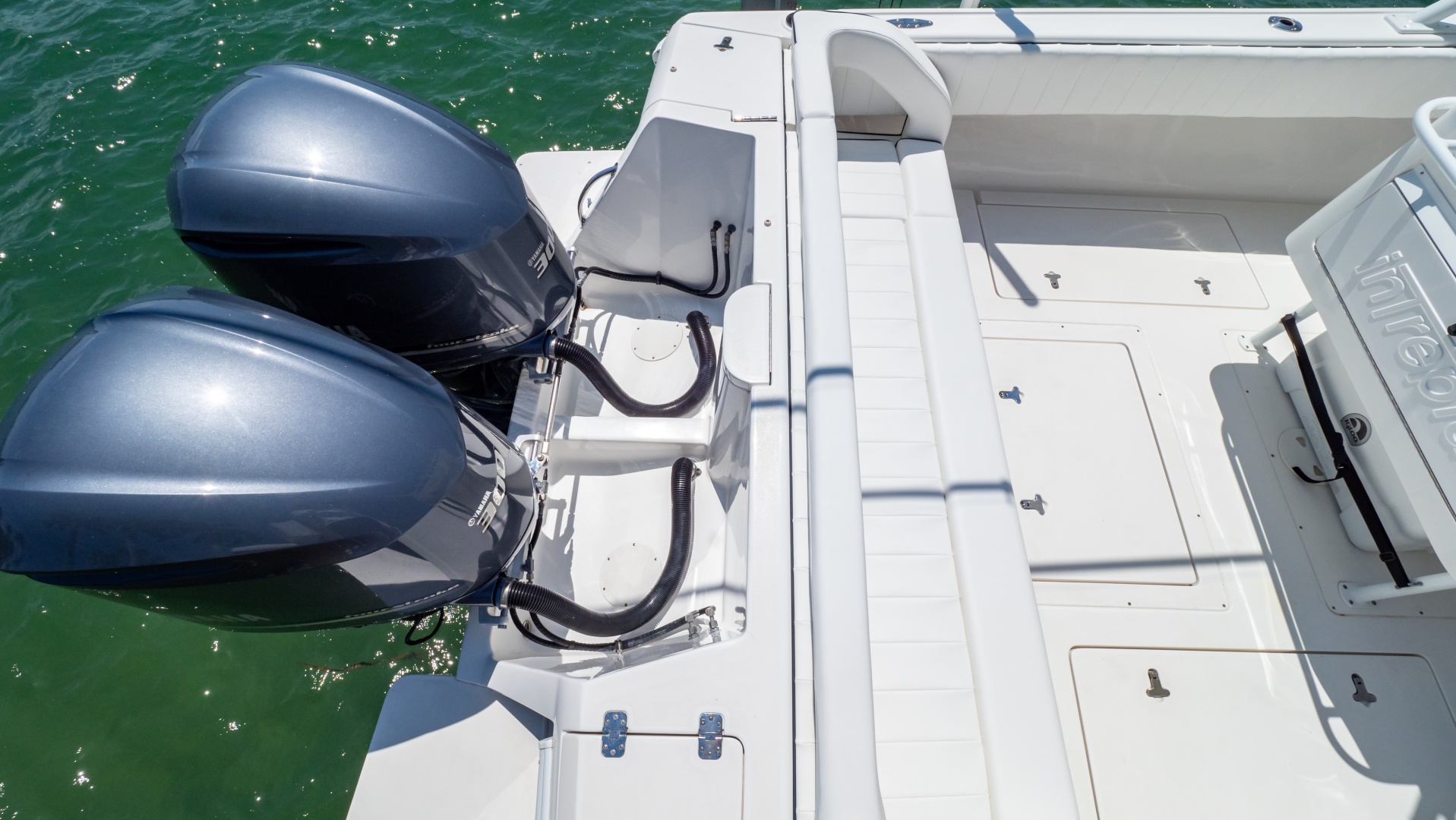 32ft Intrepid Yacht For Sale