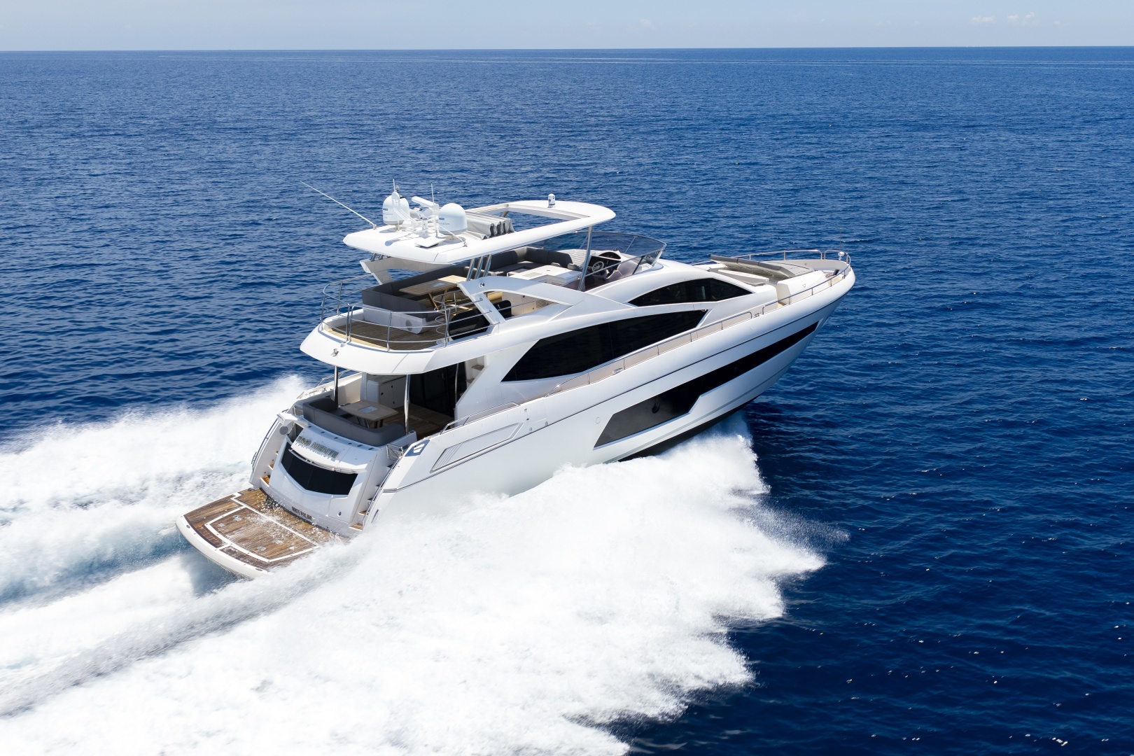 2017 Sunseeker 75 Yacht
