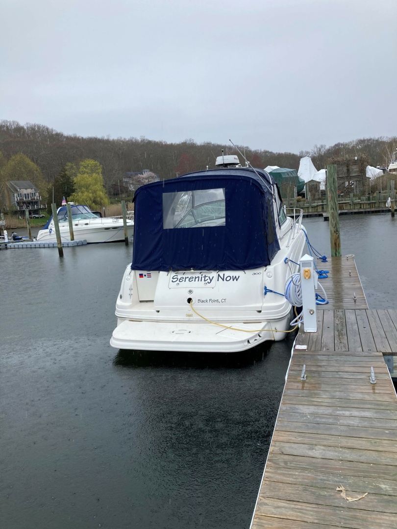 SERENITY NOW 30ft Sea Ray Yacht For Sale