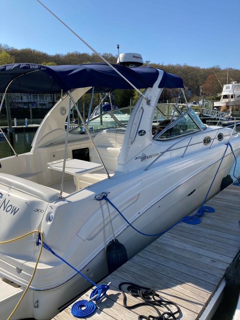 2004 Sea Ray 300 Sun Dancer