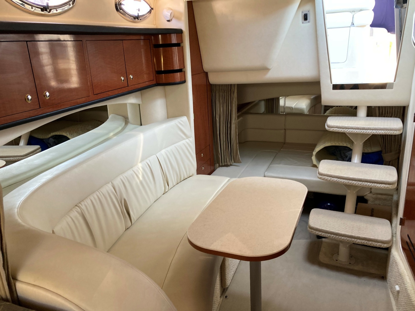 SERENITY NOW 30ft Sea Ray Yacht For Sale
