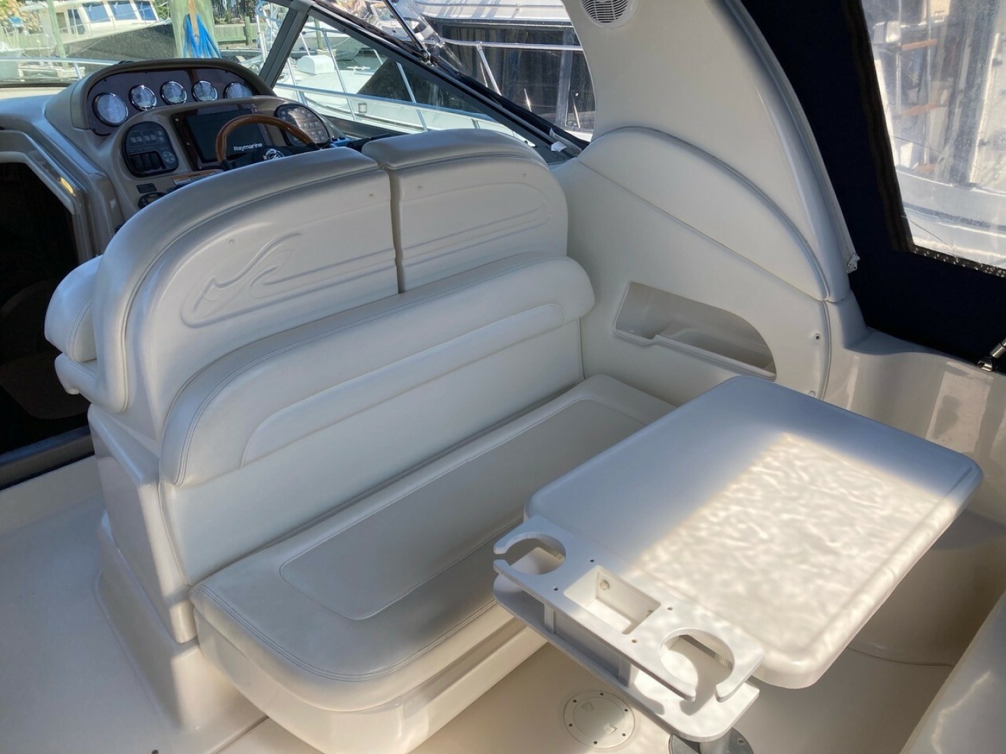 SERENITY NOW 30ft Sea Ray Yacht For Sale