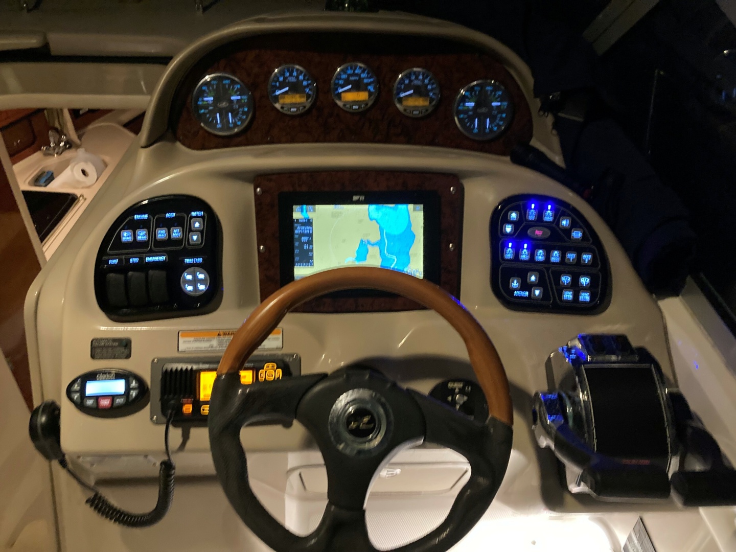 SERENITY NOW 30ft Sea Ray Yacht For Sale