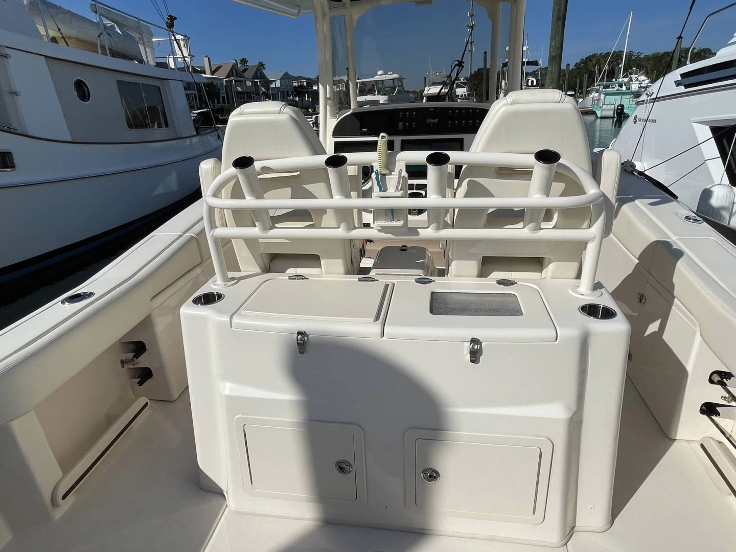 Grady-White Canyon 306 Yacht For Sale
