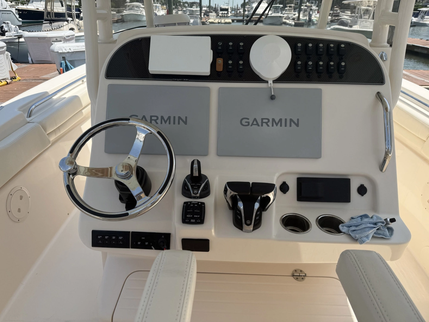 Grady-White Canyon 306 Yacht For Sale