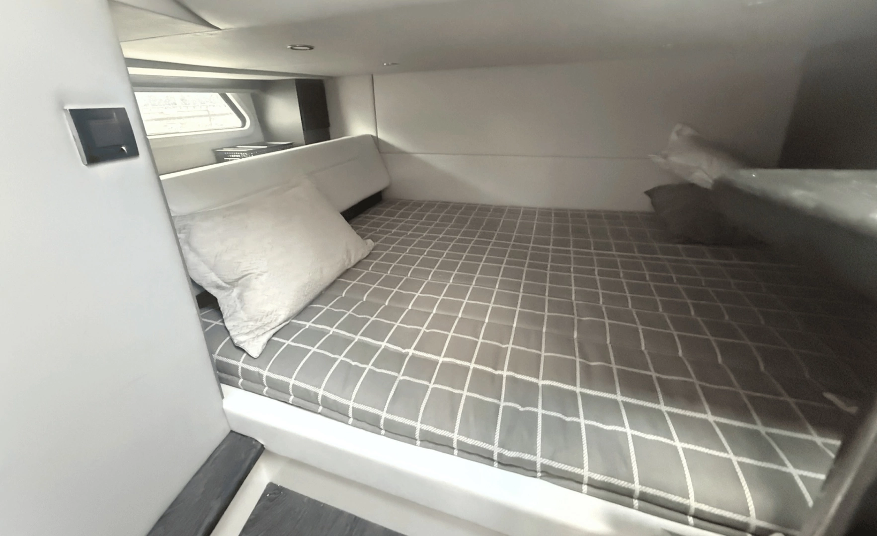 Formula 38 Super Sport Crossover Yacht For Sale