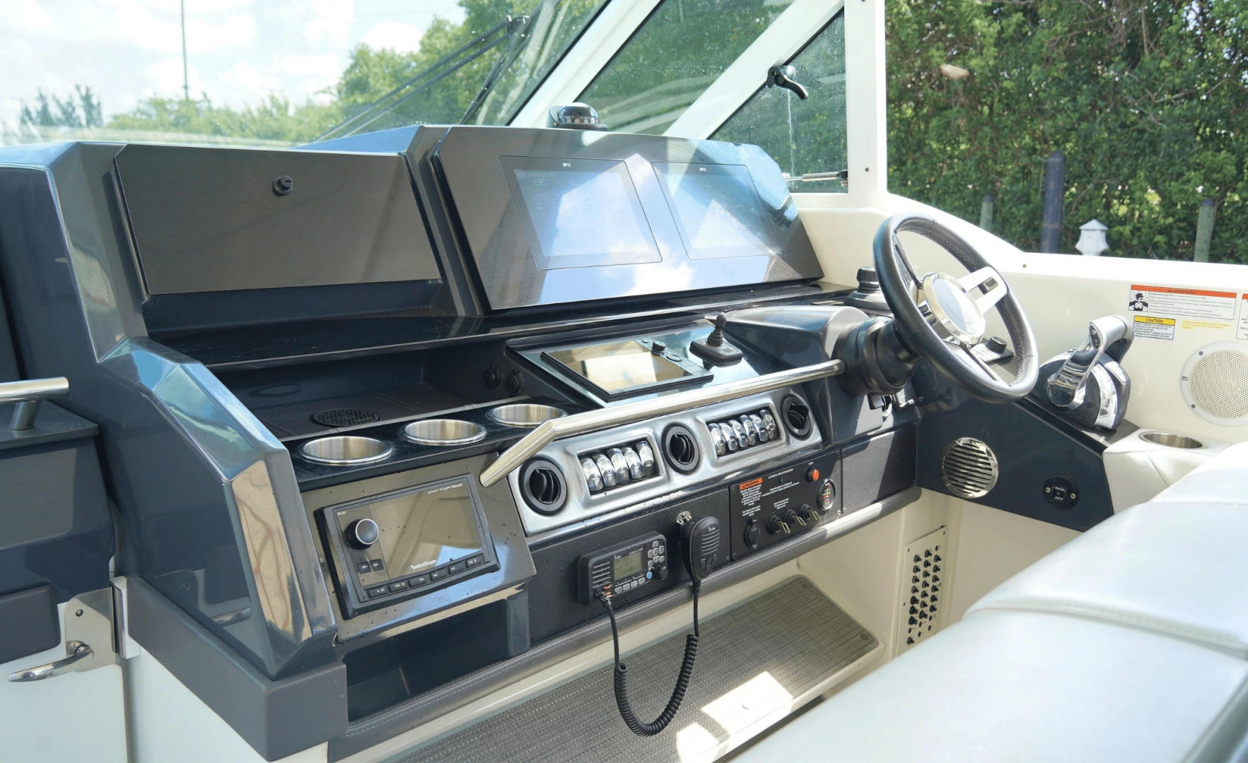 Formula 38 Super Sport Crossover Yacht For Sale