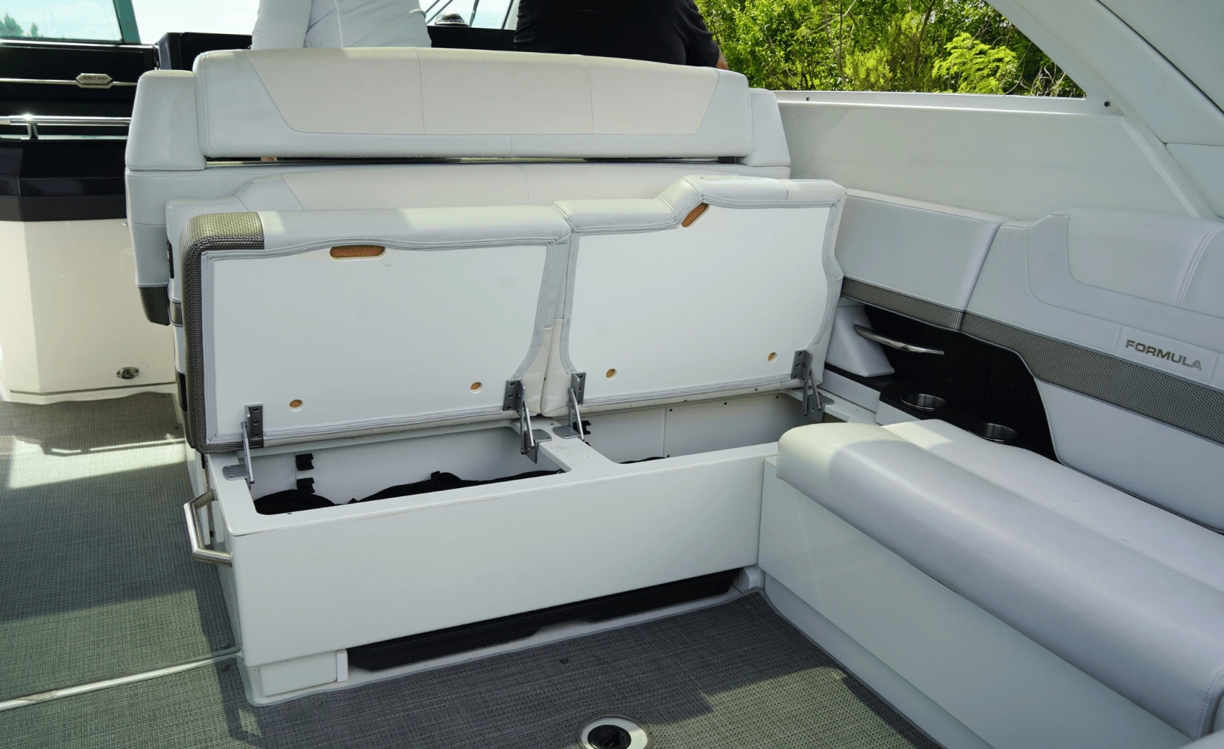 Formula 38 Super Sport Crossover Yacht For Sale