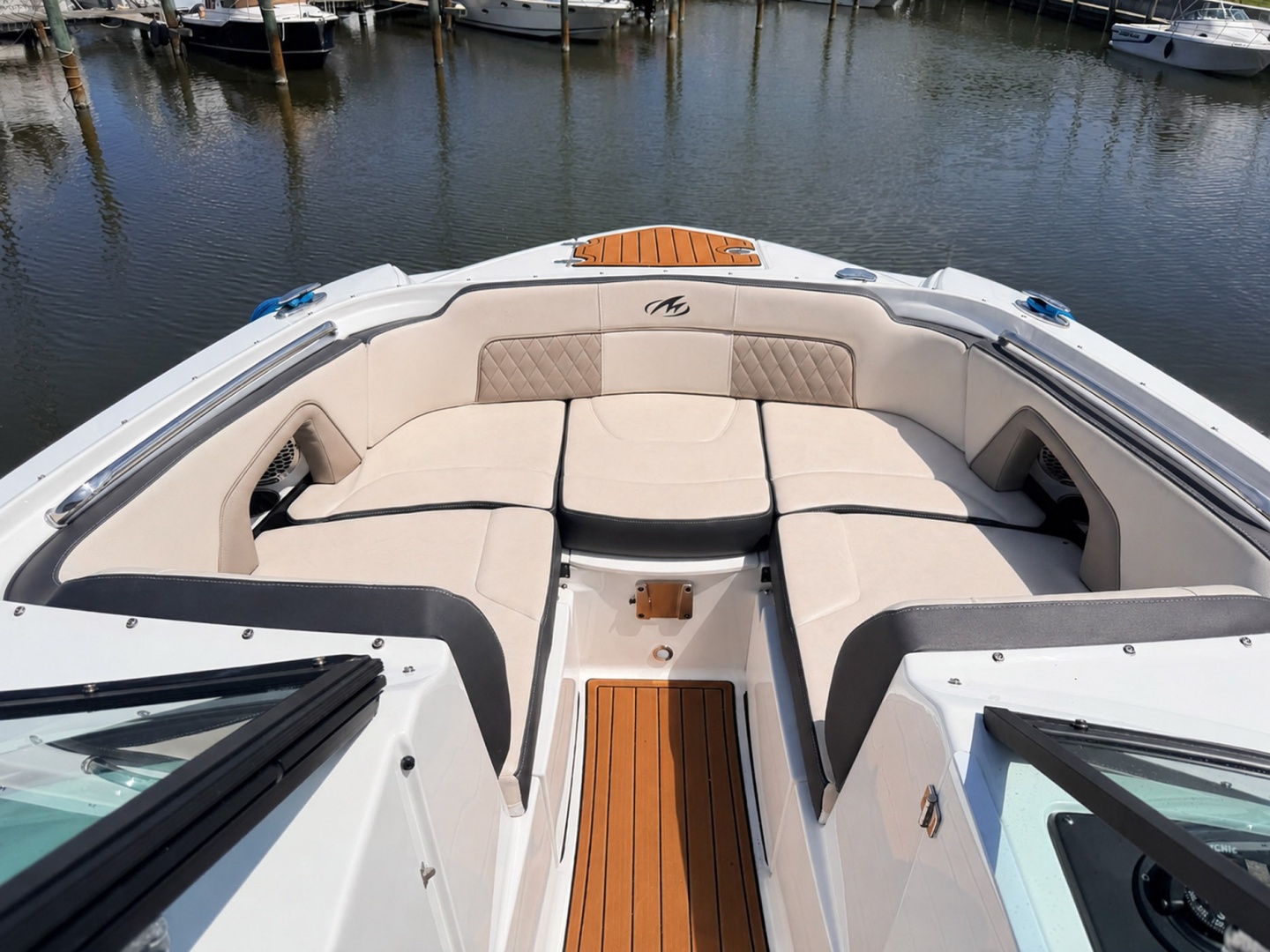 2021 Monterey M-45