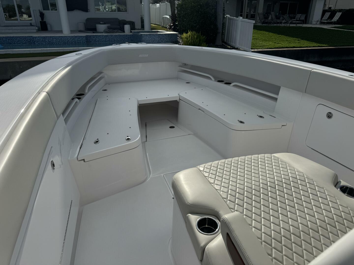 2024 Jupiter 38 HFS