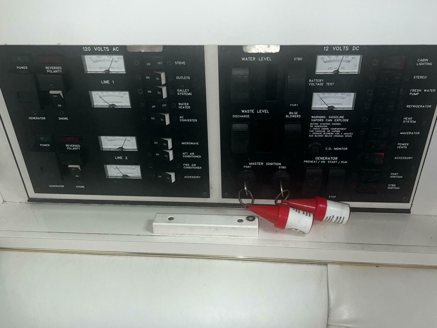 1997 Sea Ray 330 Express