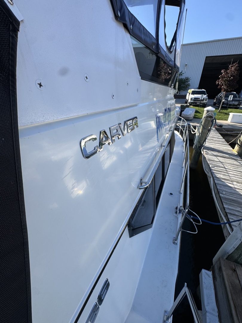 1991 Carver 3608 Aft Cabin Motor Yacht